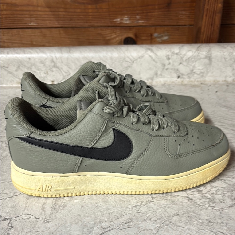Nike AF1 Gray and Black Sneakers with Minimalist Design